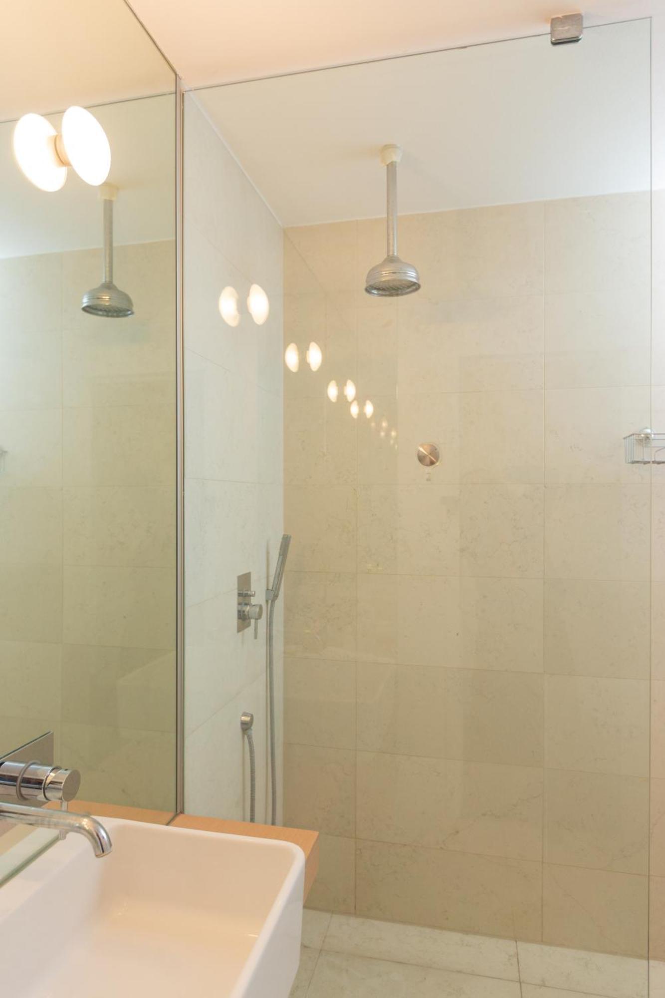 White And Brown Exclusive Loft With Terrace - Free Parking - M2 Station Apartment Milano Ngoại thất bức ảnh
